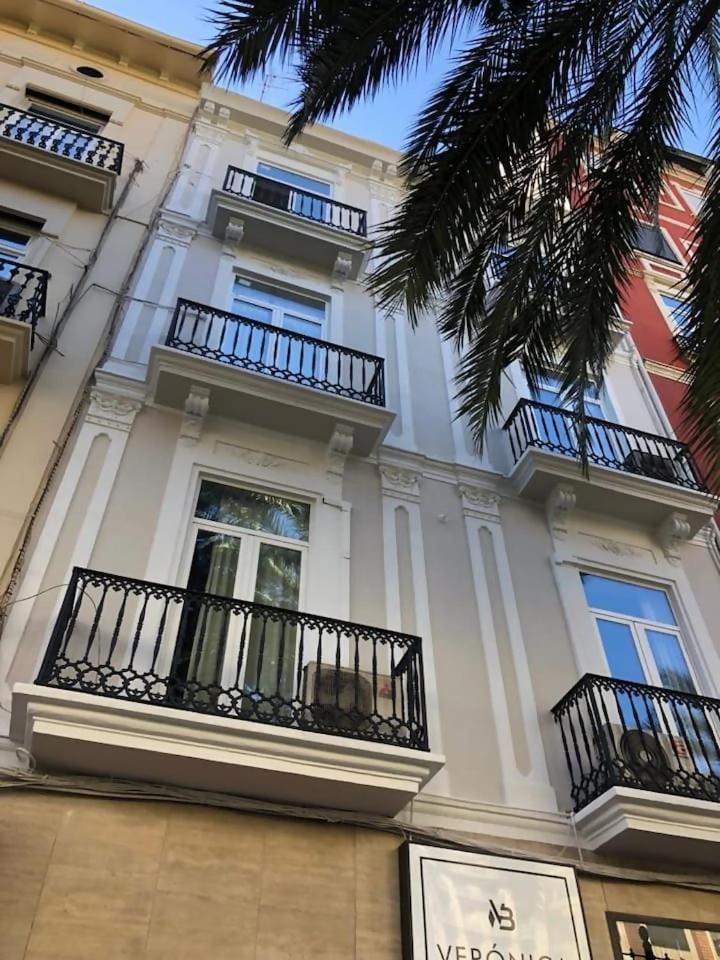 Precioso Atico En Pleno Centro De Valencia Apartment Exterior photo